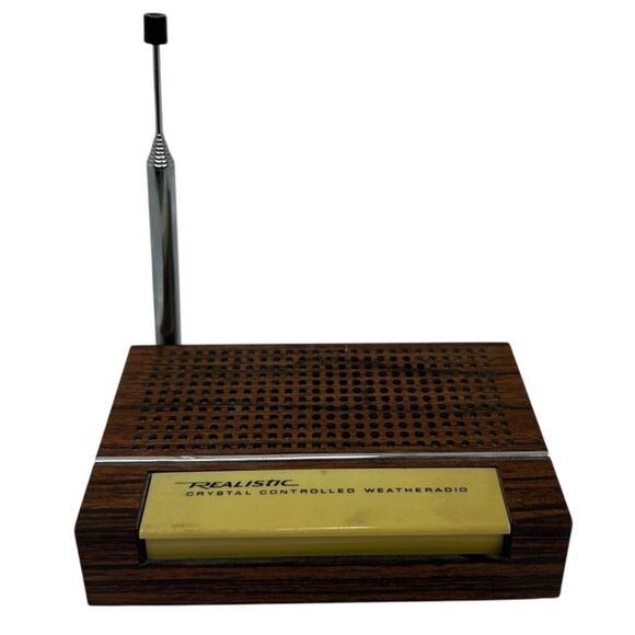 Vintage Realistic Crystal Controlled Weatheradio Radio Model 12-152A - Picture 1 of 7